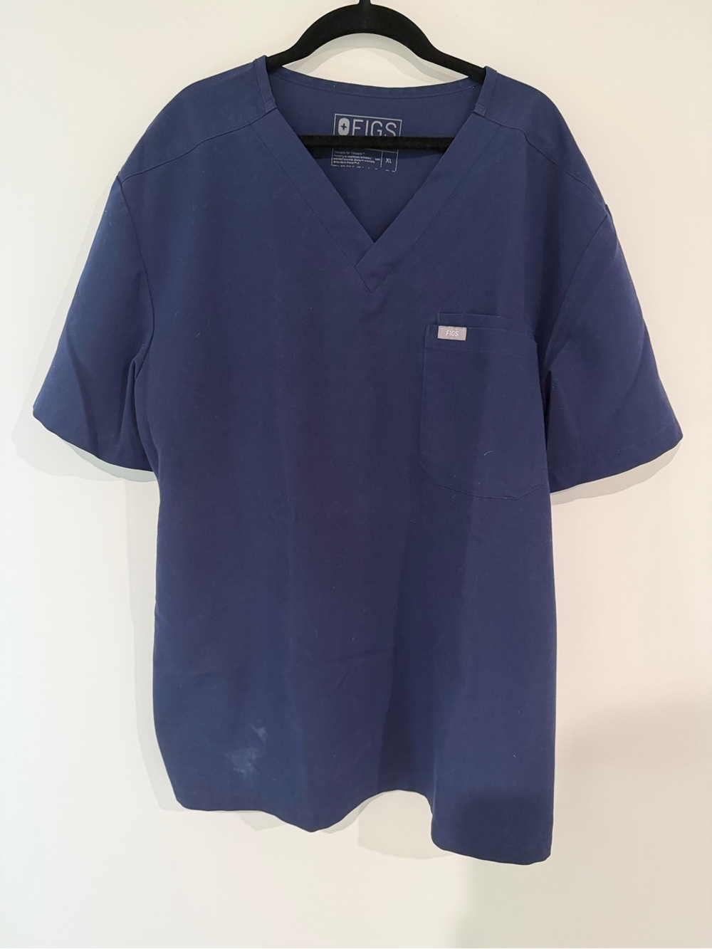 Figs Men’s Navy V-Neck Short Sleeve Scrub Top